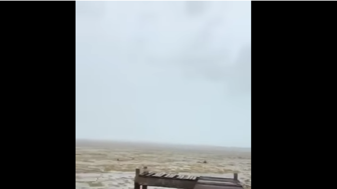 Βίντεο: Απίστευτο... ο τυφώνας Ίρμα «άδειασε» τον ωκεανό στις Μπαχάμες!